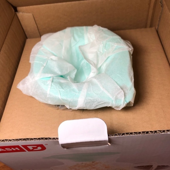 DASH Popcorn Popper for Fresh Movie Theater Style Popcorn at Home - Picture 4 of 8